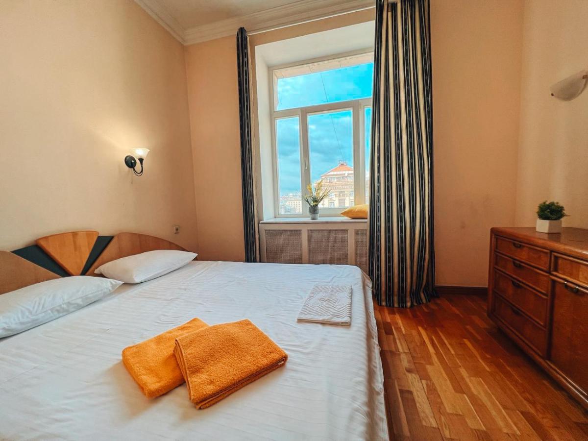 Apartments Rentals Ukraine On Kreshchatik Kiev Exterior foto