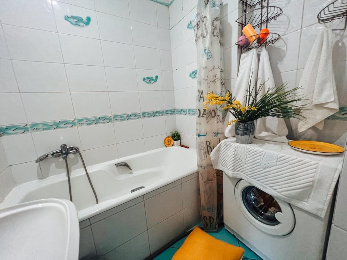 Apartments Rentals Ukraine On Kreshchatik Kiev Exterior foto