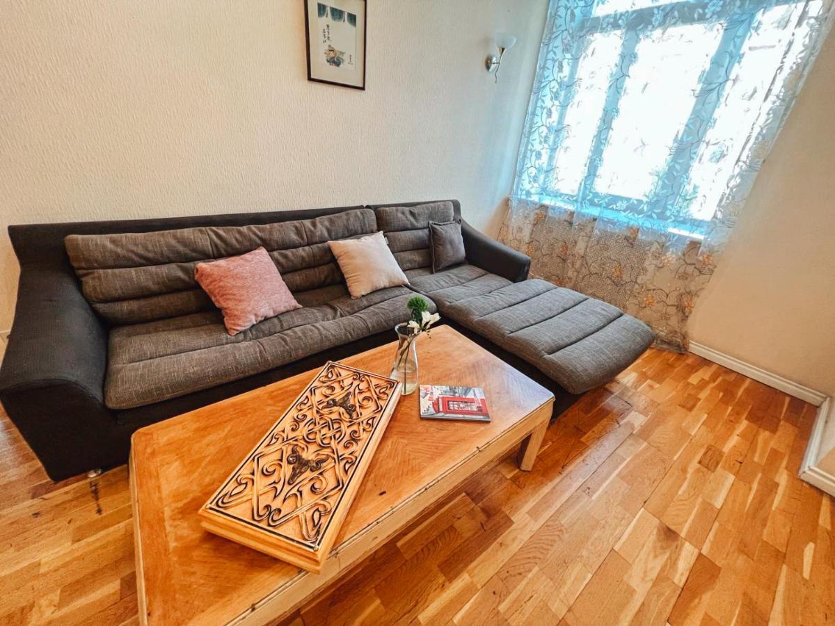 Apartments Rentals Ukraine On Kreshchatik Kiev Exterior foto