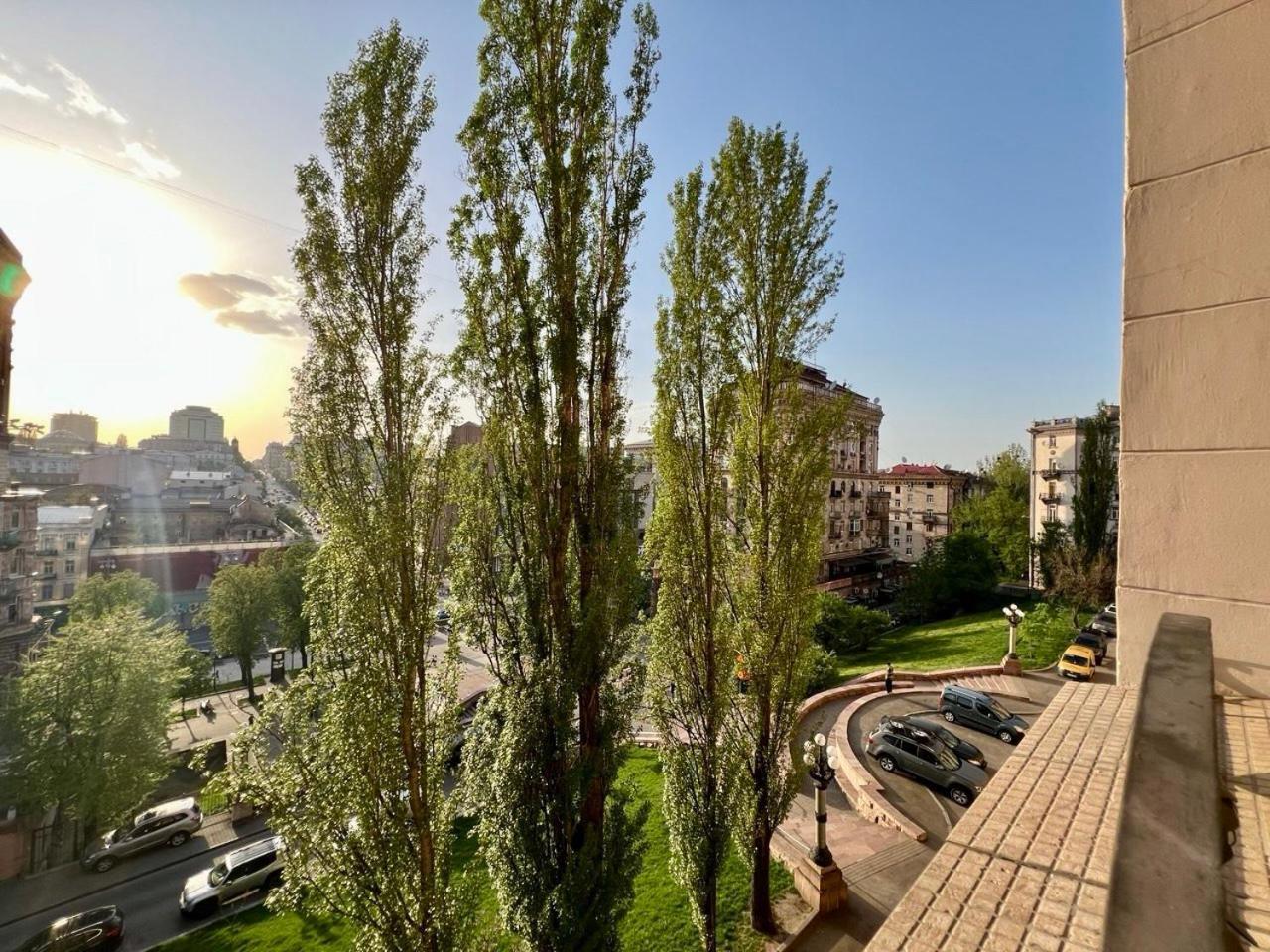 Apartments Rentals Ukraine On Kreshchatik Kiev Exterior foto