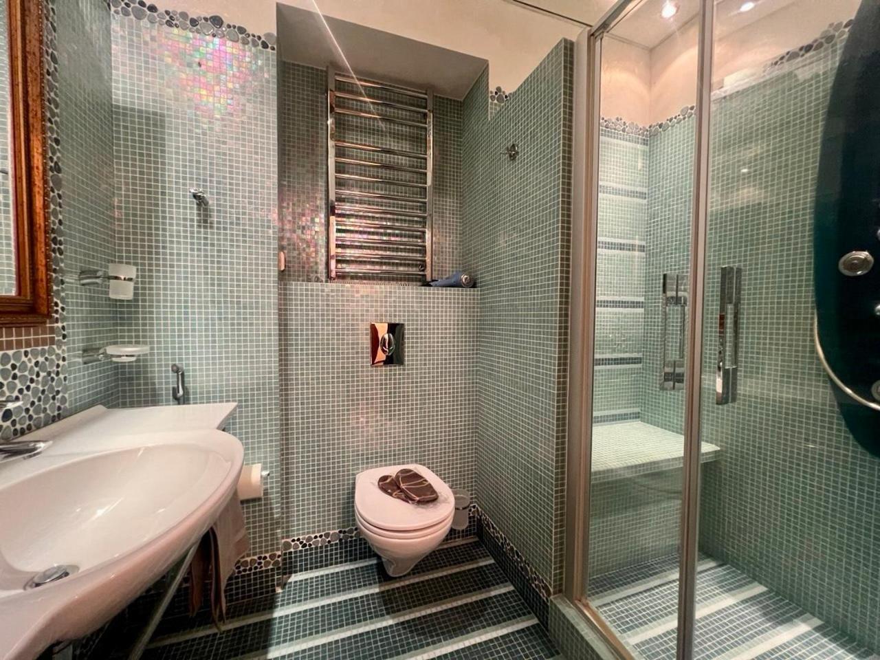 Apartments Rentals Ukraine On Kreshchatik Kiev Exterior foto