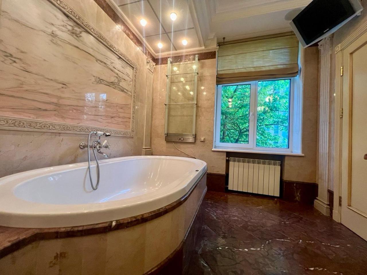 Apartments Rentals Ukraine On Kreshchatik Kiev Exterior foto