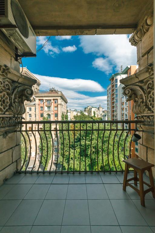 Apartments Rentals Ukraine On Kreshchatik Kiev Exterior foto